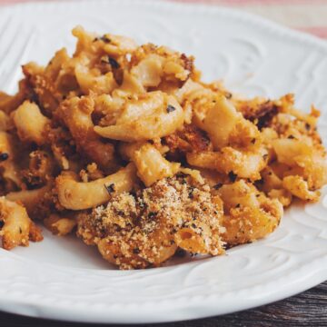perfect vegan mac & cheese_hot for food