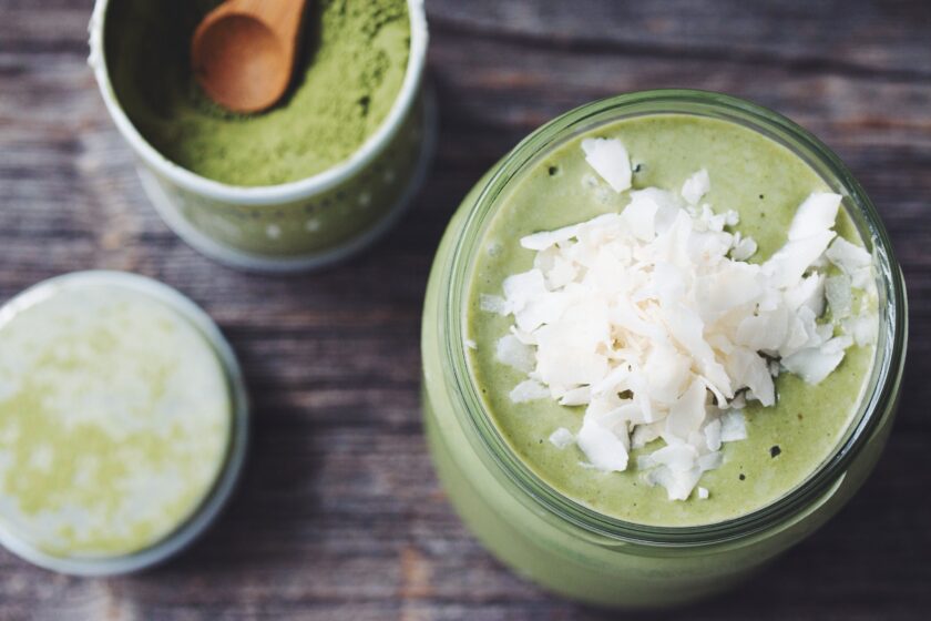 coconut matcha smoothie_hot for food