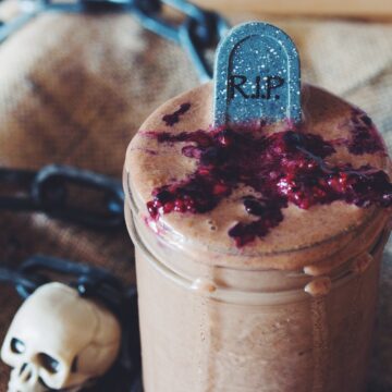 the death by chocolate bloody berry smoothie_hot for food