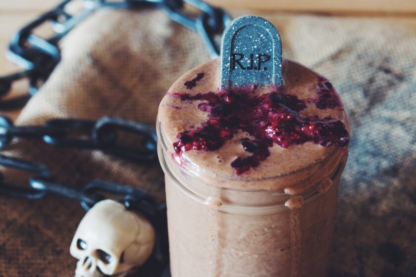 the death by chocolate bloody berry smoothie_hot for food