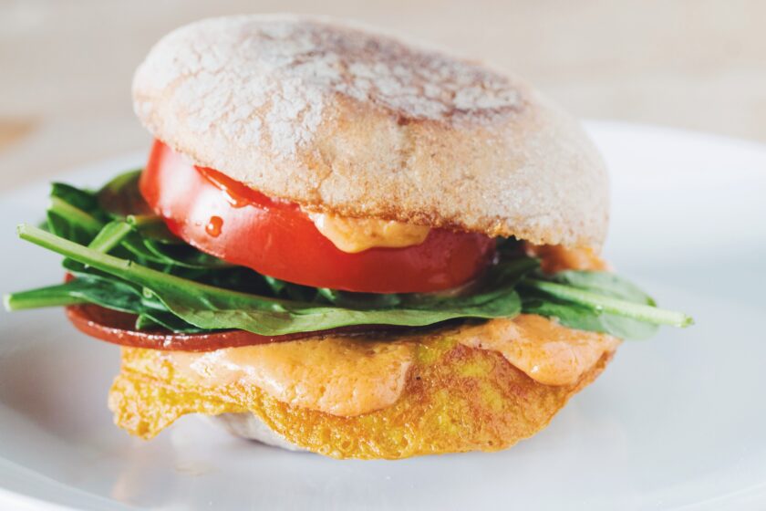 the vegan breakfast sandwich_hot for food