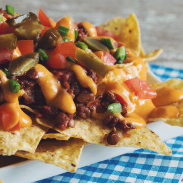 lentil chili cheese nachos_hot for food