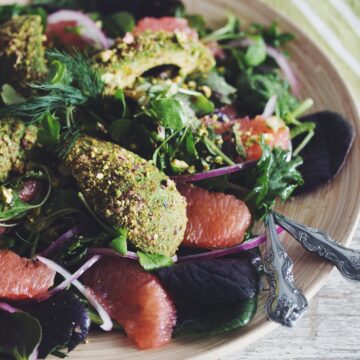 grapefruit pistachio crusted avocado summer salad_hot for food