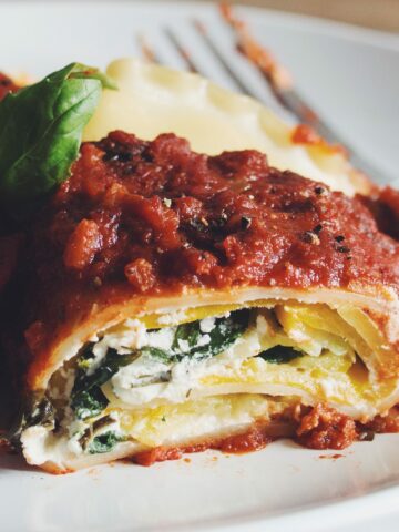 vegan lasagna roll ups with almond ricotta_hot for food