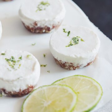 Coconut Lime Cheesecake Bites_hot for food