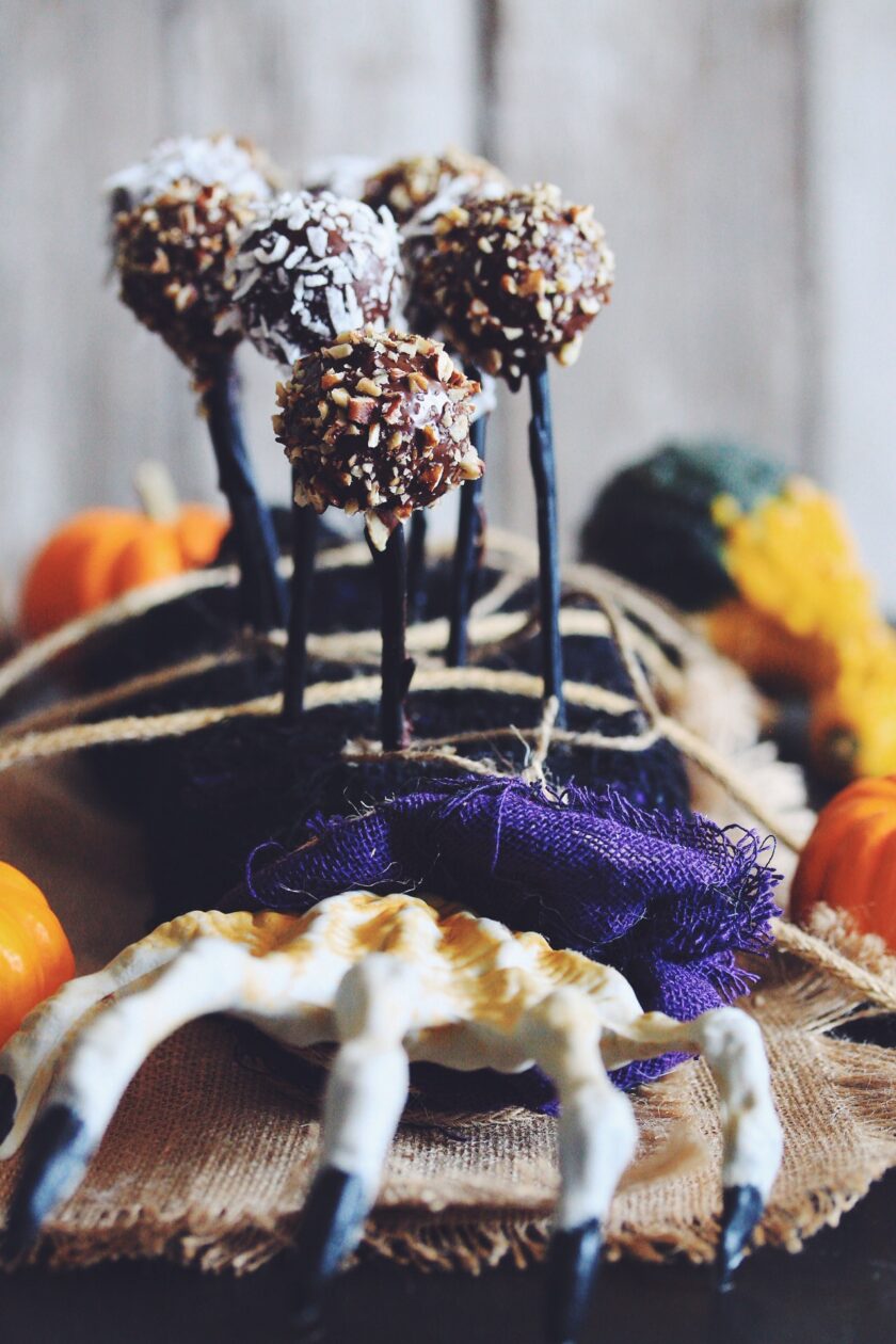 vegan no-bake pumpkin cake pops_hot for food