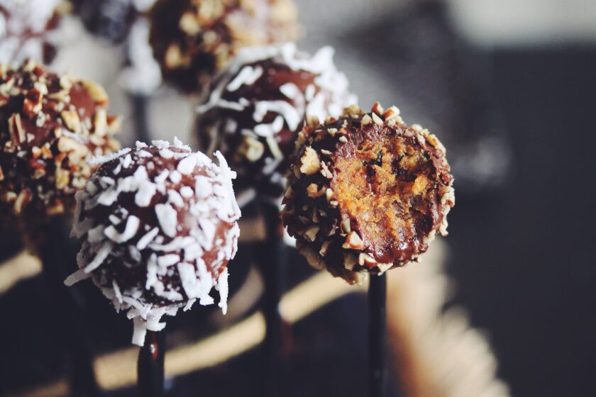 vegan no-bake pumpkin cake pops_hot for food