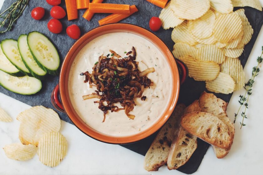 caramelized onion dip_hot for food