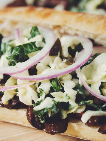 vegan pulled bbq mushroom sandwiches_hot for food