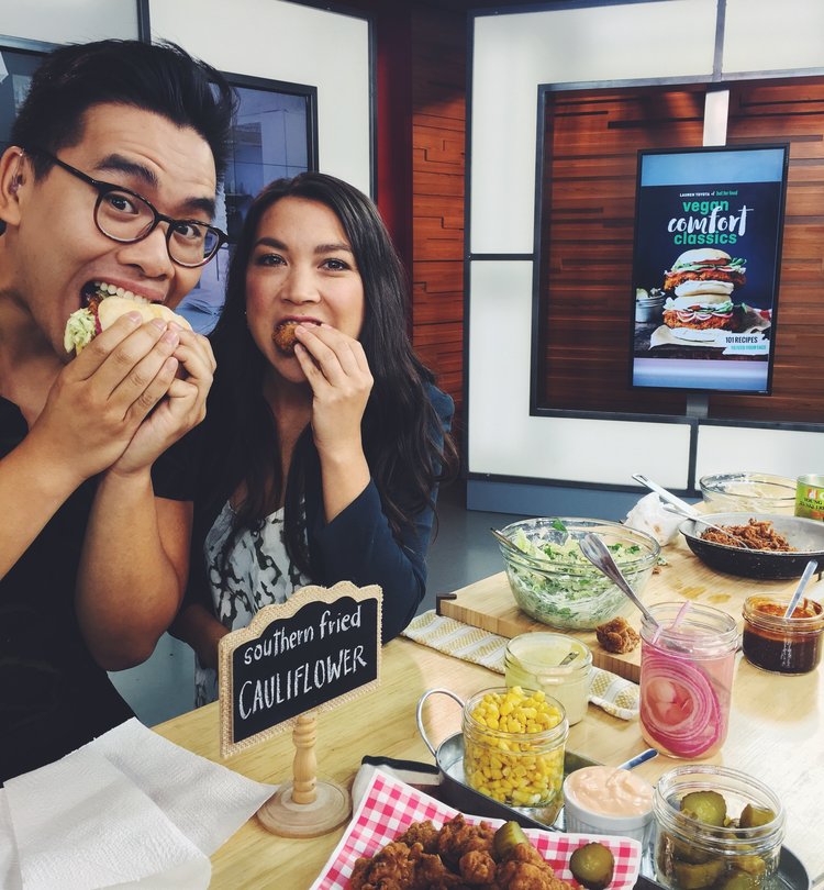 Lauren+Toyota+(hot+for+food)+on+The+Morning+Show,+Global+TV