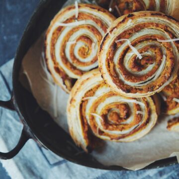 cheesy vegan pumpkin rolls_hot for food