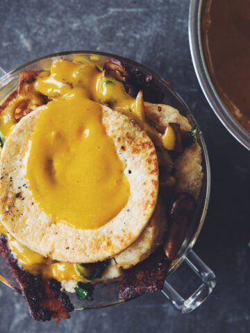 vegan biscuit, bacon & egg breakfast trifle_hot for food