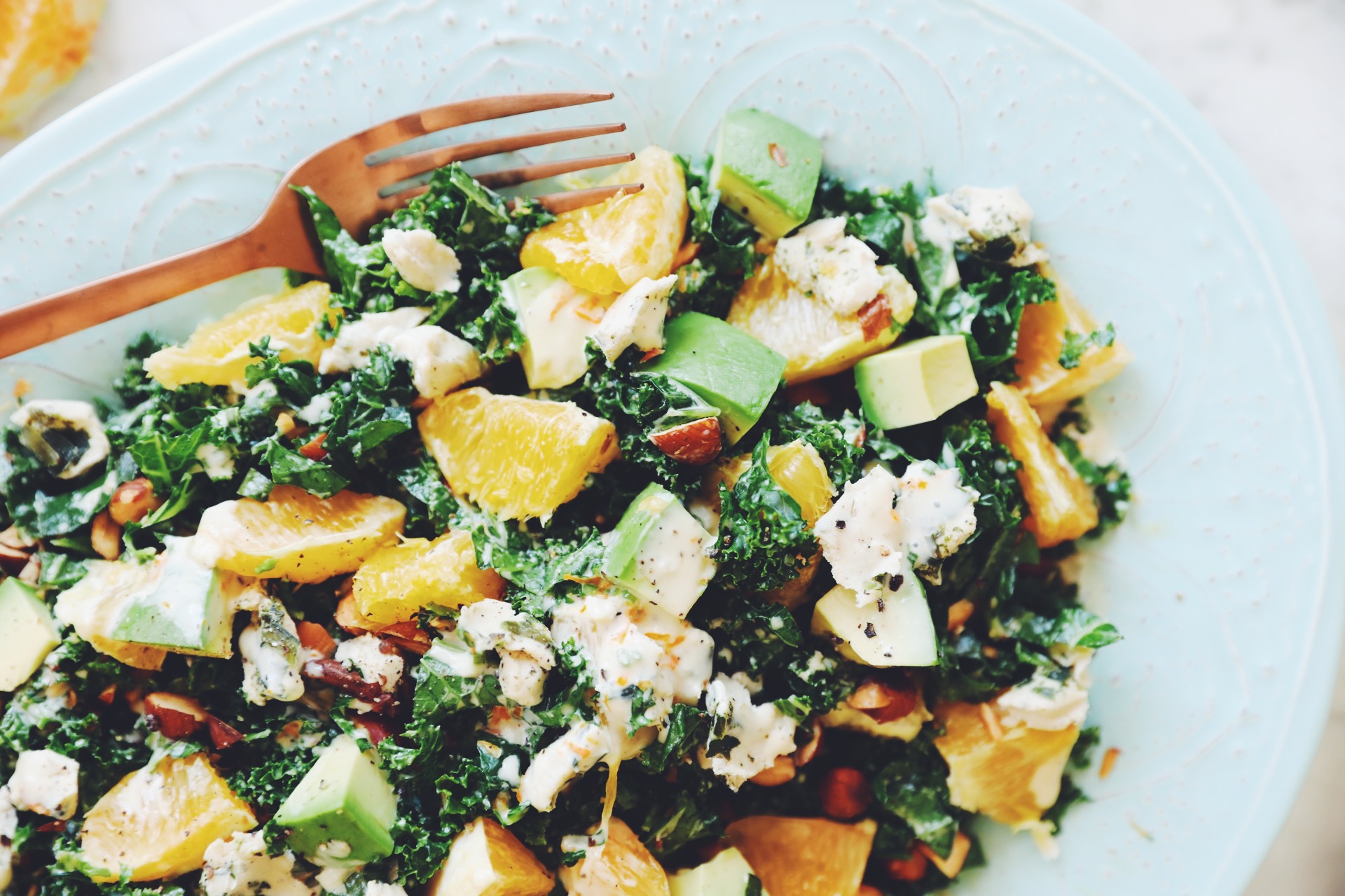orange kale avocado salad_hot for food