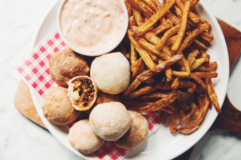 vegan cheeseburger bites_hot for food