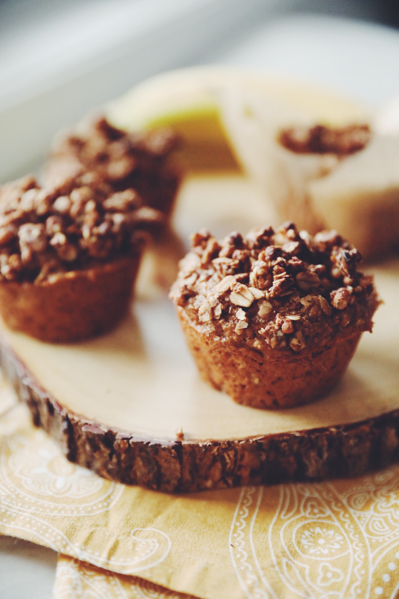 vegan banan breakfast muffins_hot for food